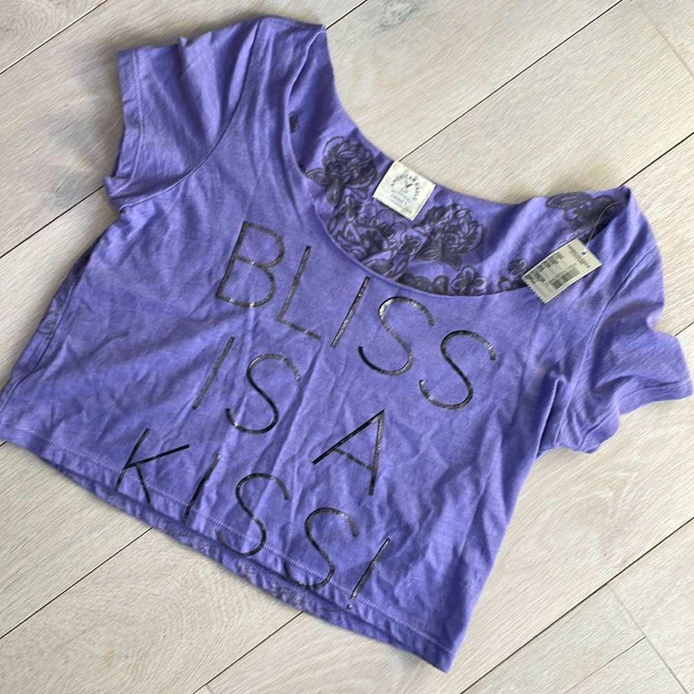 New with tags American Eagle crop top